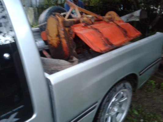 (โรตารีขายแล้ว ไปสทิงพระ  พรุ่งนี้จัดส่งถึงบ้านค่ะ  ขอบคุณการไว้วางใจโอนเงินกลางอากาศ)  เหลือแต่จาน