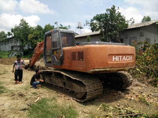 ขายรถแบคโฮ HITACHI EX200-2 ระบบไฟแมกปั๊ม เอกสารเล่มทะเบียน ราคา 650000