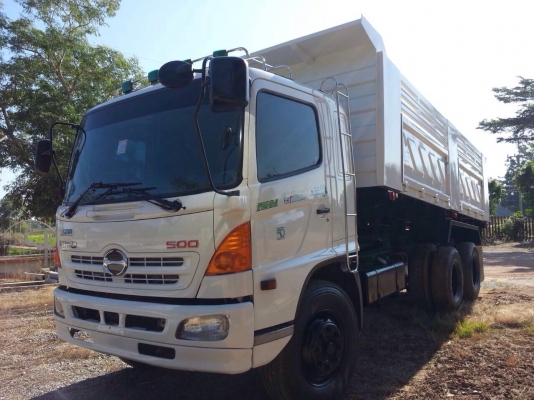 ฝากขาย fm. 8 j.  260. แรงม้า.มี2คันครับ รถสวยพร้อมใช้งานปี48ครับ กะบะสามมิตรต่อใหม่. 089-7088772