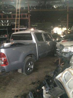 ซากวีโก้ 4 ประตูเเชมป์ 2500 ตัวG สีเทาโอนลอยๆบุคลหรือเเยกขายอะไหลทั้งคันสอบถามได้มีหลายรุ่นทั้งเก๋งเเละกระบะ ซากวีโก้ 4 ประตูเเชมป์ 2500 ตัวG สีเทาโอนลอยๆบุคลหรือเเยกขายอะไหลทั้งคันสอบถามได้มีหลายรุ่นทั้งเก๋งเเละกระบะ