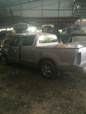 ซากวีโก้ 4 ประตูเเชมป์ 2500 ตัวG สีเทาโอนลอยๆบุคลหรือเเยกขายอะไหลทั้งคันสอบถามได้มีหลายรุ่นทั้งเก๋งเเละกระบะ ซากวีโก้ 4 ประตูเเชมป์ 2500 ตัวG สีเทาโอนลอยๆบุคลหรือเเยกขายอะไหลทั้งคันสอบถามได้มีหลายรุ่นทั้งเก๋งเเละกระบะ