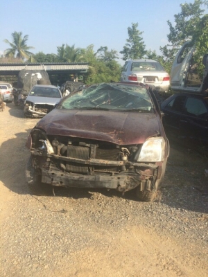 ซากดีเเมกด์ 4 ประตู เครื่อง2500 ปี05 SX เเยกขายอะไหลทั้งหมดสนใจสอบถามได้มีหลายรุ่นทั้งเก๋งเเละกระบะ รับซื้อรถอุบัตเหตุทุกสภาพ