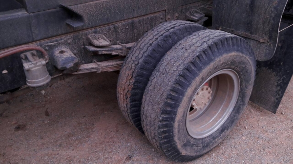 ขายรถบรรทุก 6 ล้อดัมพ์ HINO FC9J 175 แรงม้าปี 2556 ไมล์ 76824 กม.ราคา 1050000