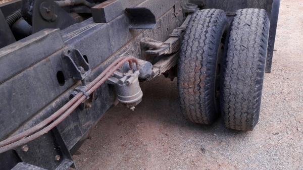 ขายรถบรรทุก 6 ล้อดัมพ์ HINO FC9J 175 แรงม้าปี 2556 ไมล์ 76824 กม.ราคา 1050000