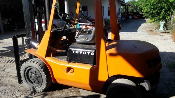 โฟลิพ3ตันสูง3เมตรเกียรธรรมดา เก่านอก