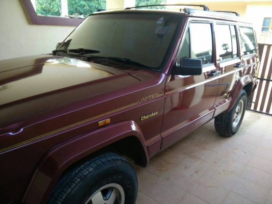 ขายรถ JEEP JEROKEE 4.0 ปี 1996 เชื้อเพลิงเบนซิลกับแก็ส LPG ระบบหัวฉีด ราคา 170000