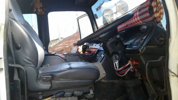 ขายด่วนรถ10ล้อดั้มGIGAเครือง360แรงม้าปี51รถสวยเดิมยางดี