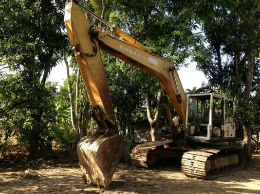 ขายแบคโค KOMATSU PC200-5 สภาพพร้อมใช้งาน สนใจโทร 090-8588220คุณนะ 093-3258446คุณบิว หรือเข้าดูสินค้าอื่นๆได้ที่ www.truck.in.th/498 หรือเพจFacebook ณรงค์ ซื้อขายรถมือสอง (เว็บไซต์ส่วนตัว) หรือFacebook ตลาดรถมือสอง คุณนะ