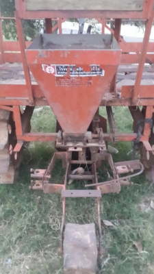 เครื่องปลูกอ้อย