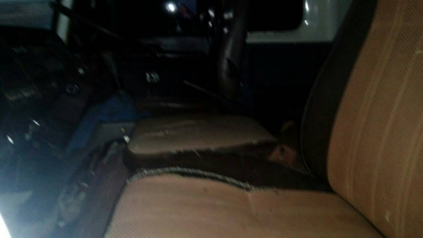 ขาย 425,000บ สิบล้อ1เพา บรรทุกน้ำ ฮีโน่ KT925 EH700 ถึงน้ำ13,000ลิต ปั้ม อุปกรณ์ ครบ สภาพพร้อมใช้ ทะเบียนพร้อนโอน  ราคา 425,000บ ต่อรอง