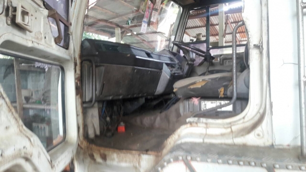 ขายตามสภาพ 10ล้อ Ho 7C 185 เกียร์ สโลอินเตอร์