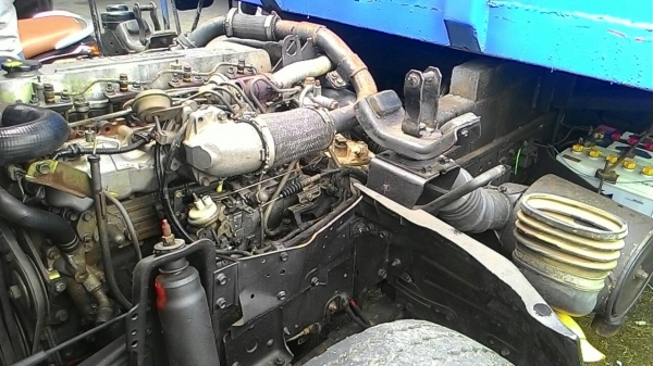 ขายรถบรรทุก 6 ล้อดัมพ์ ISUZU NKR 130 แรงม้าปี 2545 ราคา 450000