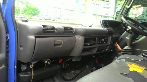 ขายรถบรรทุก 6 ล้อดัมพ์ ISUZU NKR 130 แรงม้าปี 2545 ราคา 450000