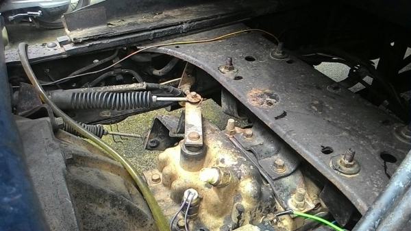 ขายรถบรรทุก 6 ล้อดัมพ์ ISUZU NKR 130 แรงม้าปี 2545 ราคา 450000