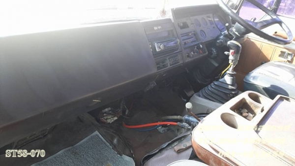 ขายด่วน รถบรรทุก 10 ล้อดั้ม HINO FM227 220 แรง สภาพเดิมๆ สวยพร้อมใช้ ราคาสุดคุ้ม ขายด่วน รถบรรทุก 10 ล้อดั้ม HINO FM227 220 แรง สภาพเดิมๆ สวยพร้อมใช้ ราคาสุดคุ้ม