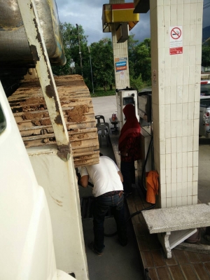 ขายรถแบคโฮ KOMATSU PC60-1 ราคา 260000