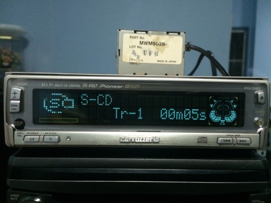 Pioneer DEX-P1 รุ่นท็อป ซิ้งทองแดง ใบ้ CD-RW หน้าจอไฟฟ้าปรับระดับได้ ปรีเอ้า3ชุด กราพฟิกหน้าจอ กล่องไฟแยก คุมกล่องCD Made in Japan สภาพสวย มือ2 ญี่ปุ่น