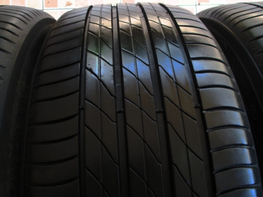 ขายยาง MICHELIN PRIMACY 3ST 225-50-17 ปี2813 สวยจัด (1ชุด)