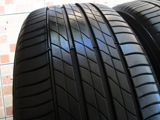 ขายยาง MICHELIN PRIMACY 3ST 225-50-17 ปี2813 สวยจัด (1ชุด)