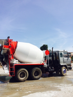 นิสสัน 290 แรง โม่ปูน 6 คิว พร้อมใช้งาน