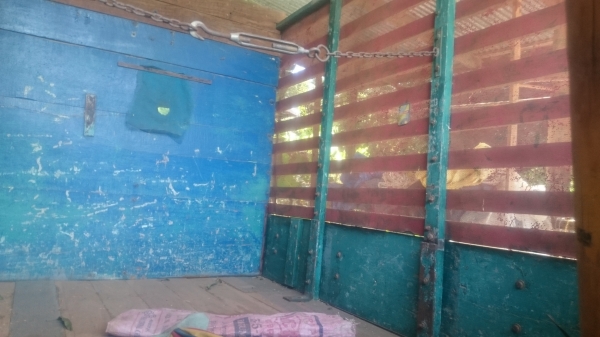 ขายอีแต๋น ใหญ่  เพลาลอย เครื่อง4 สูบ  สโลปลายเกียร์  บรรทุก 5-6 ตันสบายยางดี 4 เส้น