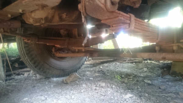 ขายอีแต๋น ใหญ่  เพลาลอย เครื่อง4 สูบ  สโลปลายเกียร์  บรรทุก 5-6 ตันสบายยางดี 4 เส้น