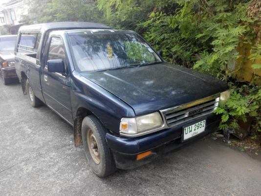 กระบะสวยๆๆเครื่อง2500(87) แอร์เย็น เครื่องดี ไม่มีไอพร้อมใช้ เอกสารทะเบียน