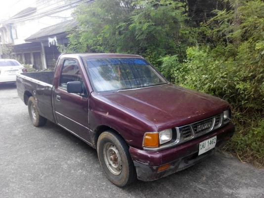 กระบะตอนเดียว พร้อมใช้ สีมีแตกอยู่ครับ เครื่องดี 2500(87)