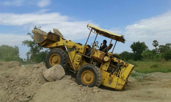 ขายรถตักล้อยาง Kumutsu JH60 เอวแข็ง ขายรถตักล้อยาง Kumutsu JH60 เอวแข็ง