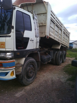 ขายรถบรรทุก 10 ล้อดัมพ์ HINO FM3M 240 แรงม้า มีระบบลากพ่วง ราคา 1000000