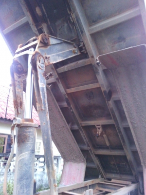 ขายรถบรรทุก 10 ล้อดัมพ์ HINO FM3M 240 แรงม้า มีระบบลากพ่วง ราคา 1000000