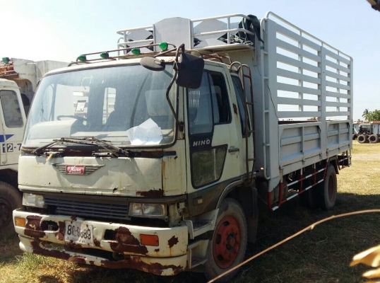 หกล้อ ฮีโน่ FF3H195ปี39 กะบะยาว5.20ม สภาพพร้อมใช้ ทะเบียนพร้อมโอน