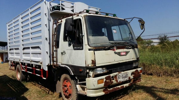 หกล้อ ฮีโน่ FF3H195ปี39 กะบะยาว5.20ม สภาพพร้อมใช้ ทะเบียนพร้อมโอน