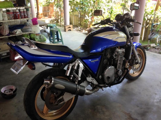 CB1000
