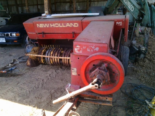 เครื่องอัดฟาง NEW HOLLAND รุ่น 276 (เก่านอก)