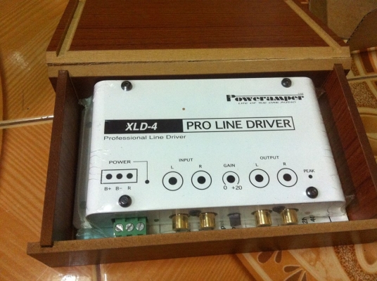 ขายตัวบูธสันญานใหเแรงขึ้น Poweramper ของให้เก่าเก็บ คุ่มือครบ กล่องไม้ USA. แท้ 1500.-/0958203701