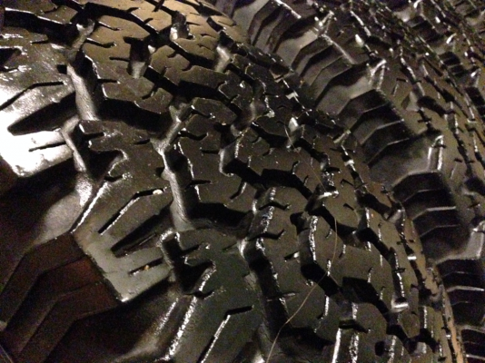 ล้อกะทะ15 Made in Usa กว้าง 7.5 นิ้ว พร้อมยาง BF Goodrich 235 75 15 ราคาสุดค้ม