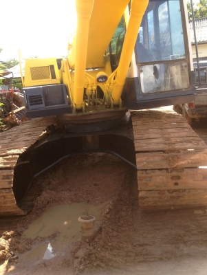 ขายโคมัสสุ pc200 รุ่น5 ขายโคมัสสุ pc200 รุ่น5