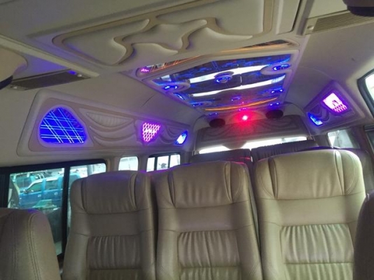 โทร 0922726669 คุณตันหยงตู้เบสออโต้แวน รถตู้ เบนซิน CNG ปี 2010 แต่งวีไอพี ราคา 699,000 บาท