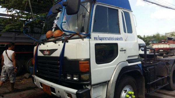 หัวลาก ฮีโน่ เปอร์เฟีย 290แรง 2เพา หัวและหาง พื้นเรียบ2เพา สภาพดีพร้อมใช้ ทะเบียนพร้อมโอน ราคา765,000บ หัวและหาง ครับ หัวลาก ฮีโน่ เปอร์เฟีย 290แรง 2เพา หัวและหาง พื้นเรียบ2เพา สภาพดีพร้อมใช้ ทะเบียนพร้อมโอน ราคา765,000บ หัวและหาง ครับ