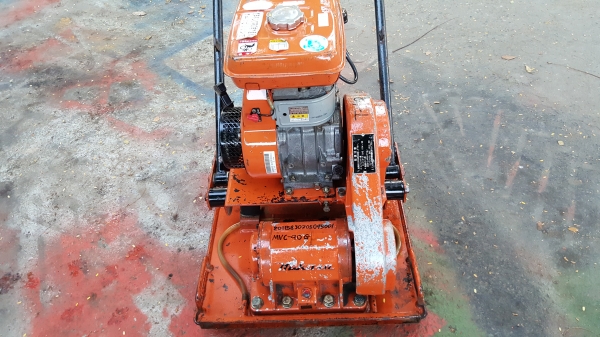 เครื่องตบดิน 50 x 50 MIKASA รหัสสินค้า T - 10