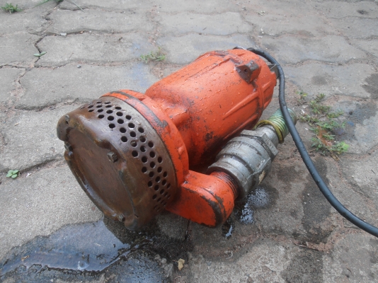 ปั๊มน้ำไดโว่ ปั๊มน้ำไดโว่