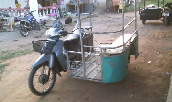 Suzuki Smash ติดพ่วงข้าง Suzuki Smash ติดพ่วงข้าง