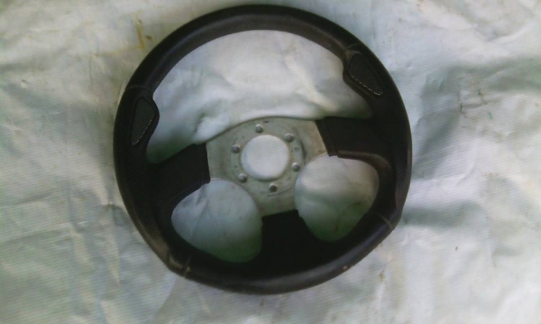 ขายพวงมาลัยแต่ง