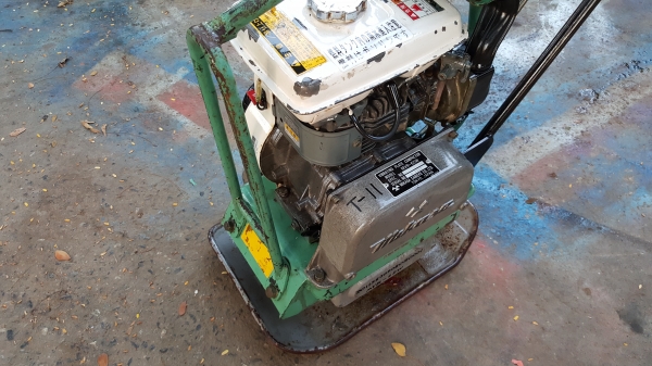 เครื่องตบดิน เดินหน้าถอยหลังได้ รหัสสินค้า T - 11