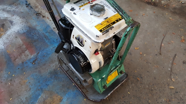 เครื่องตบดิน เดินหน้าถอยหลังได้ รหัสสินค้า T - 11