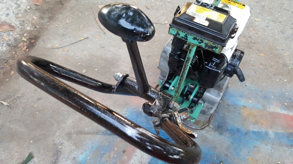 เครื่องตบดิน เดินหน้าถอยหลังได้ รหัสสินค้า T - 11