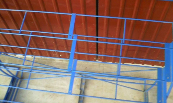 ชั้นวางฮอลล์ ชั้นวางฮอลล์