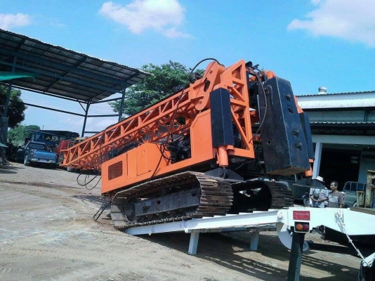 รถตอกเสาเข็ม รถตอกเสาเข็ม