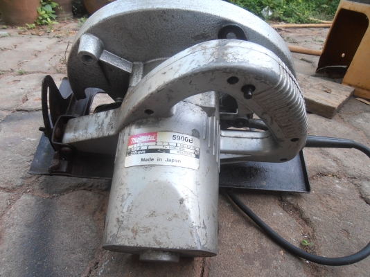 เลื่อยวงเดือน มากิต้า 9 นิ้ว เลื่อยวงเดือน มากิต้า 9 นิ้ว